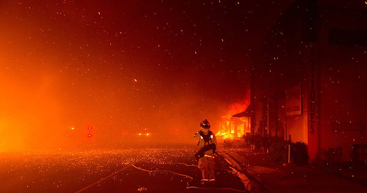 Фото 36 — Пожары в Калифорнии вышли из-под контроля